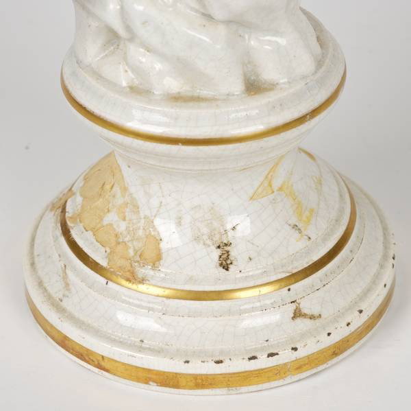 English pearlware figure of an eagle - 4