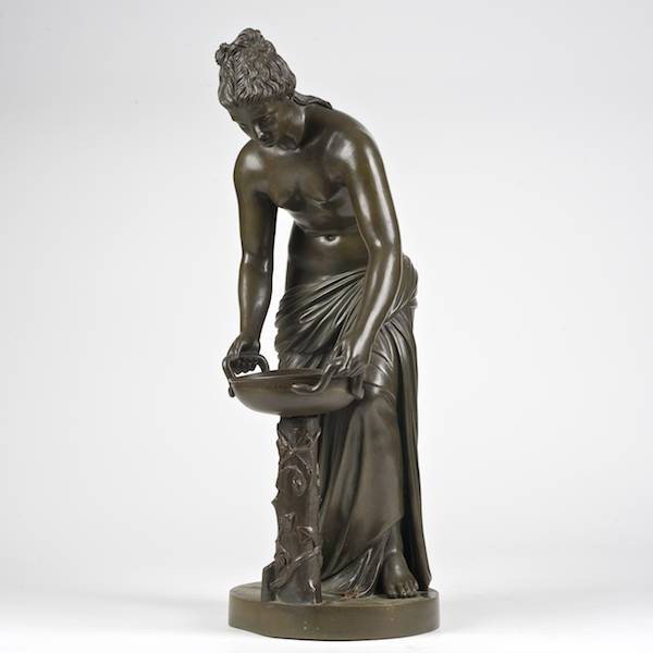 Italian bronze figure of a bathing Venus: Italian bronze figure of a bathing Venus, Late 19th c., bronze with green/brown patina, stamped "Morelli e Rinaldi - Roma", 22.5"h x 8"dia. Provenance: Property of a Morristown, NJ Collector
