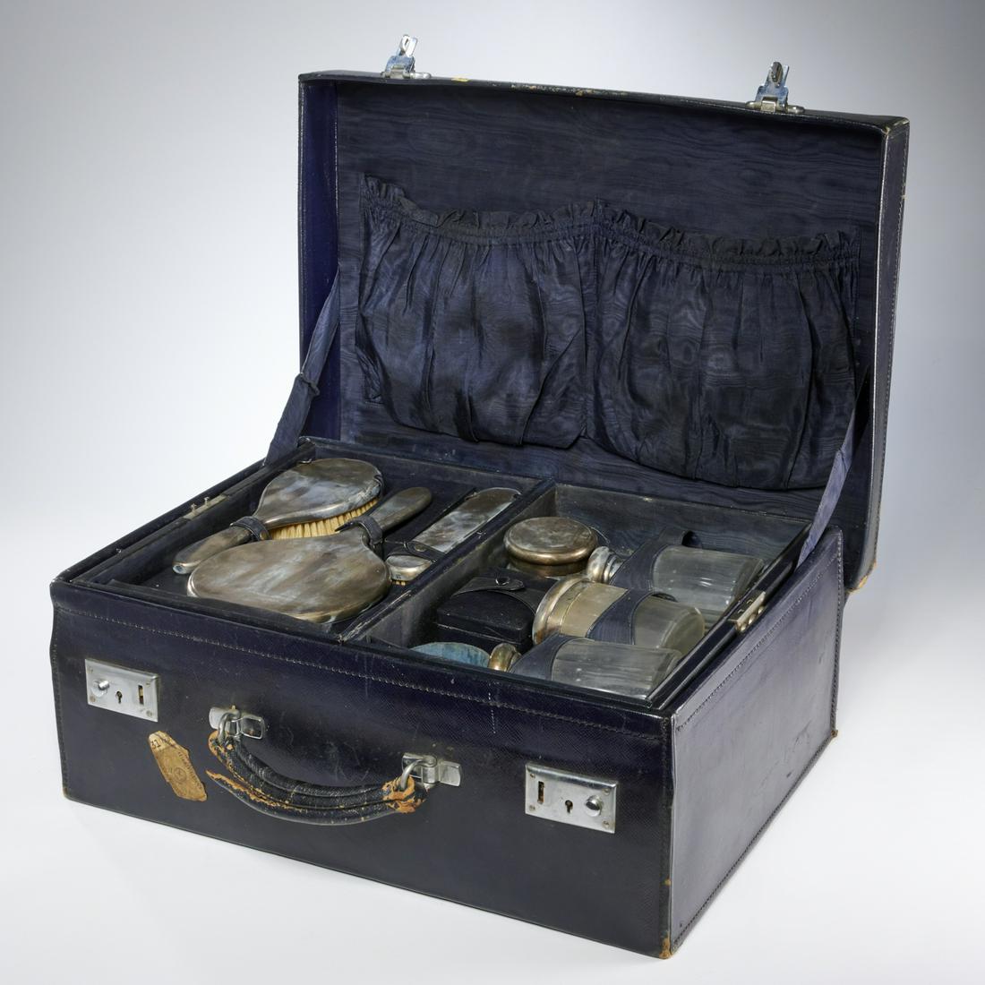 Vintage Leather Travel Case With Silver Vanity Set