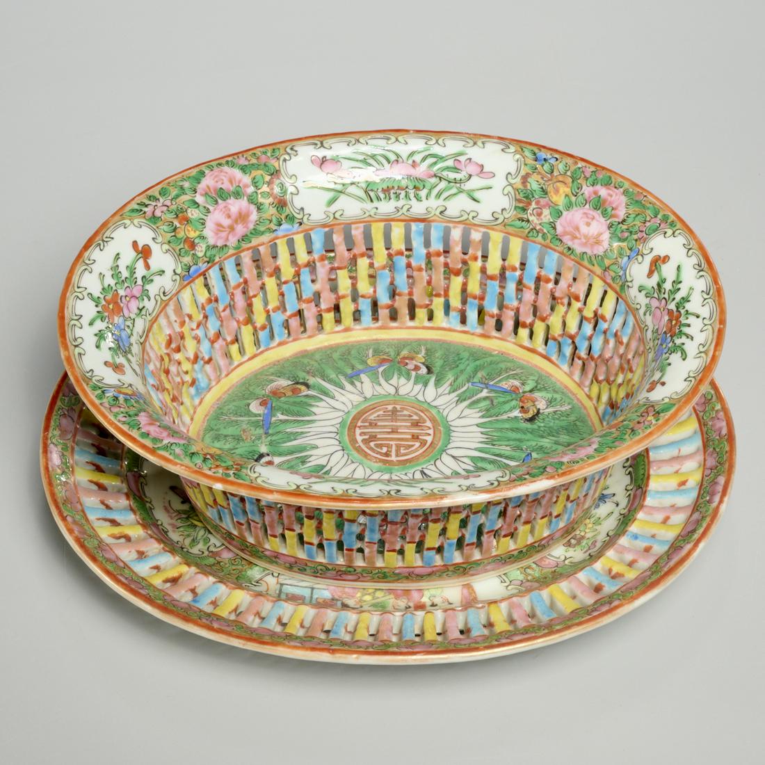 Chinese Rose Medallion chestnut basket and stand (1 of 6)