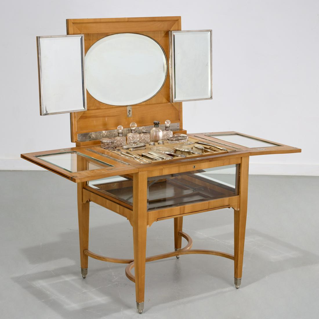 Art Deco mechanical vanity, .800 silver fitments (1 of 13)