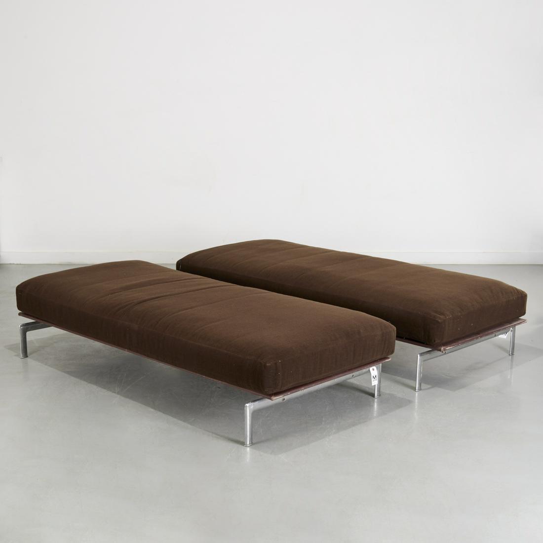 Antonio Citterio for B&B Italia, 'Diesis' daybeds: Antonio Citterio for B&B Italia, 'Diesis' daybeds, c. 1980s, Italy, the brown crepe wool cushion over brown leather base raised on aluminum legs, makers label to underside, 14"h x 75.5"l x 35.5"w Prov