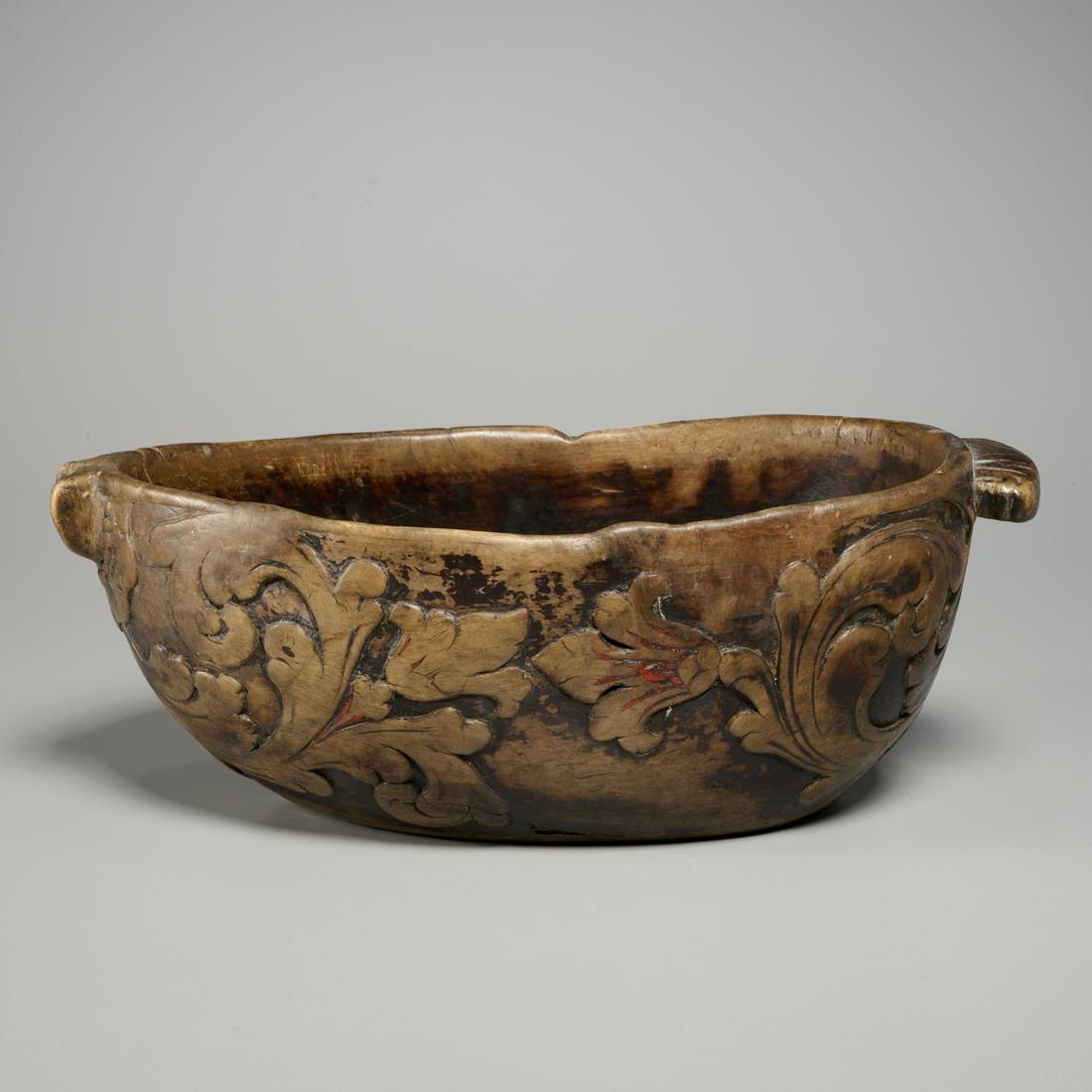 Spanish Colonial style carved spouted bowl (1 of 6)