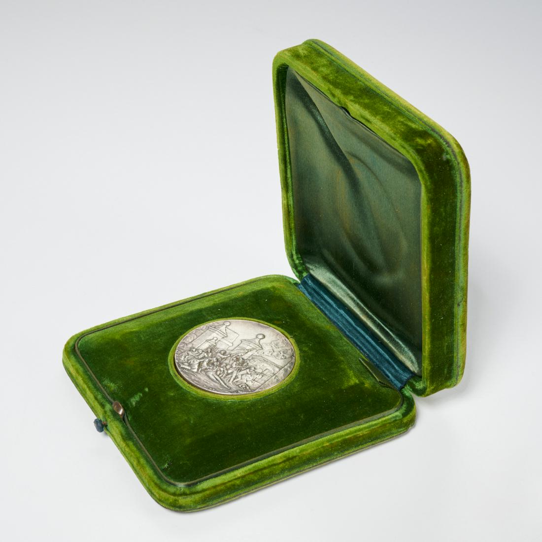 Stefano Johnson, rare Italian silver medal, 1899 (1 of 7)