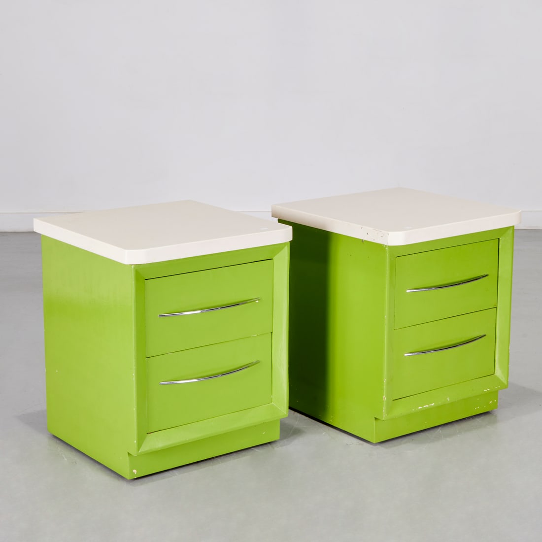 Pair Mid-Century lime green night tables (1 of 7)