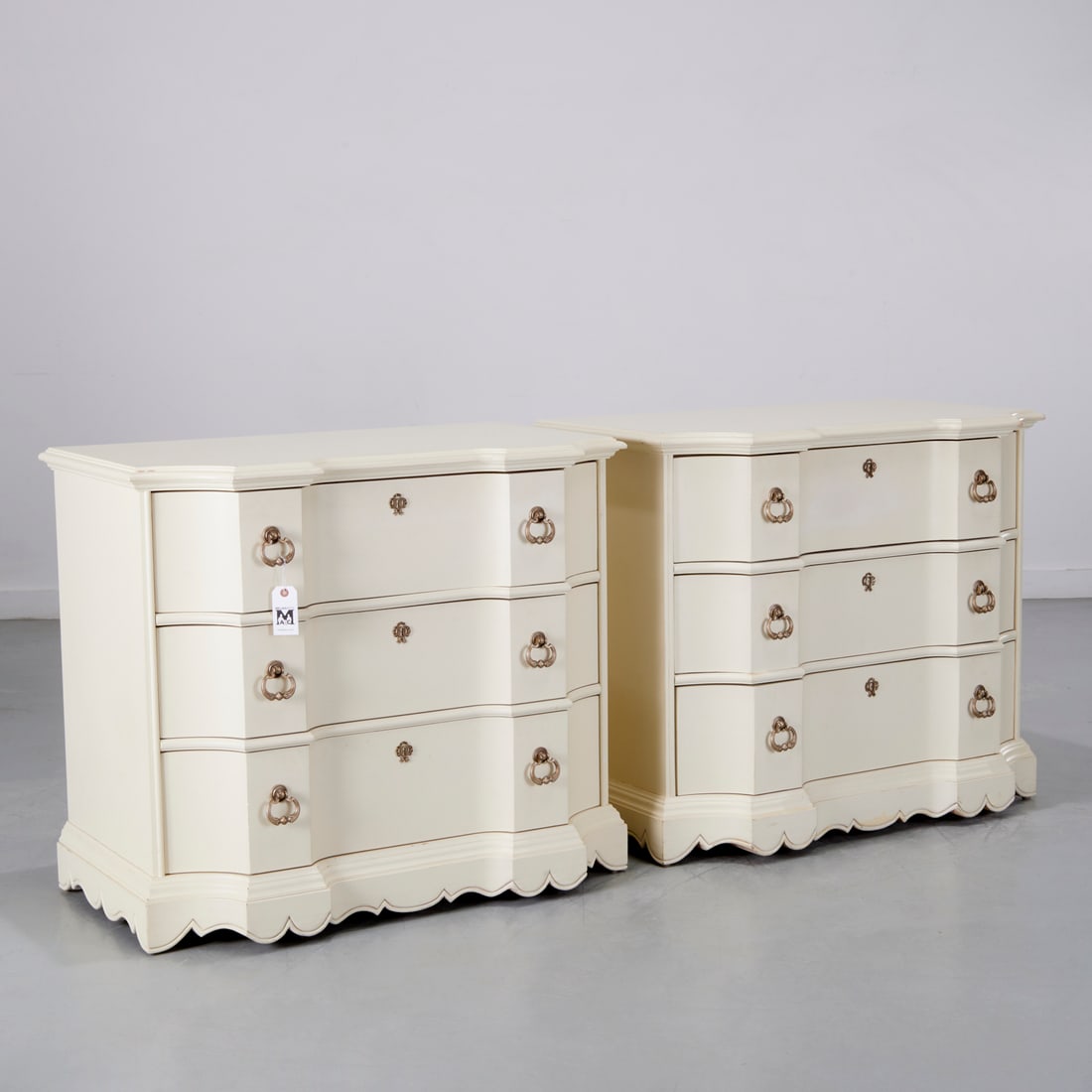 Oscar de la Renta for Century, pair nightstands (1 of 9)
