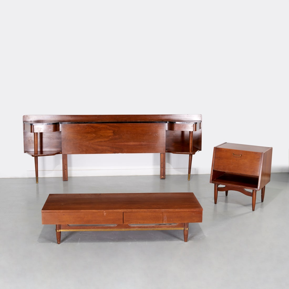 American of Martinsville, (3) piece bedroom set (1 of 11)