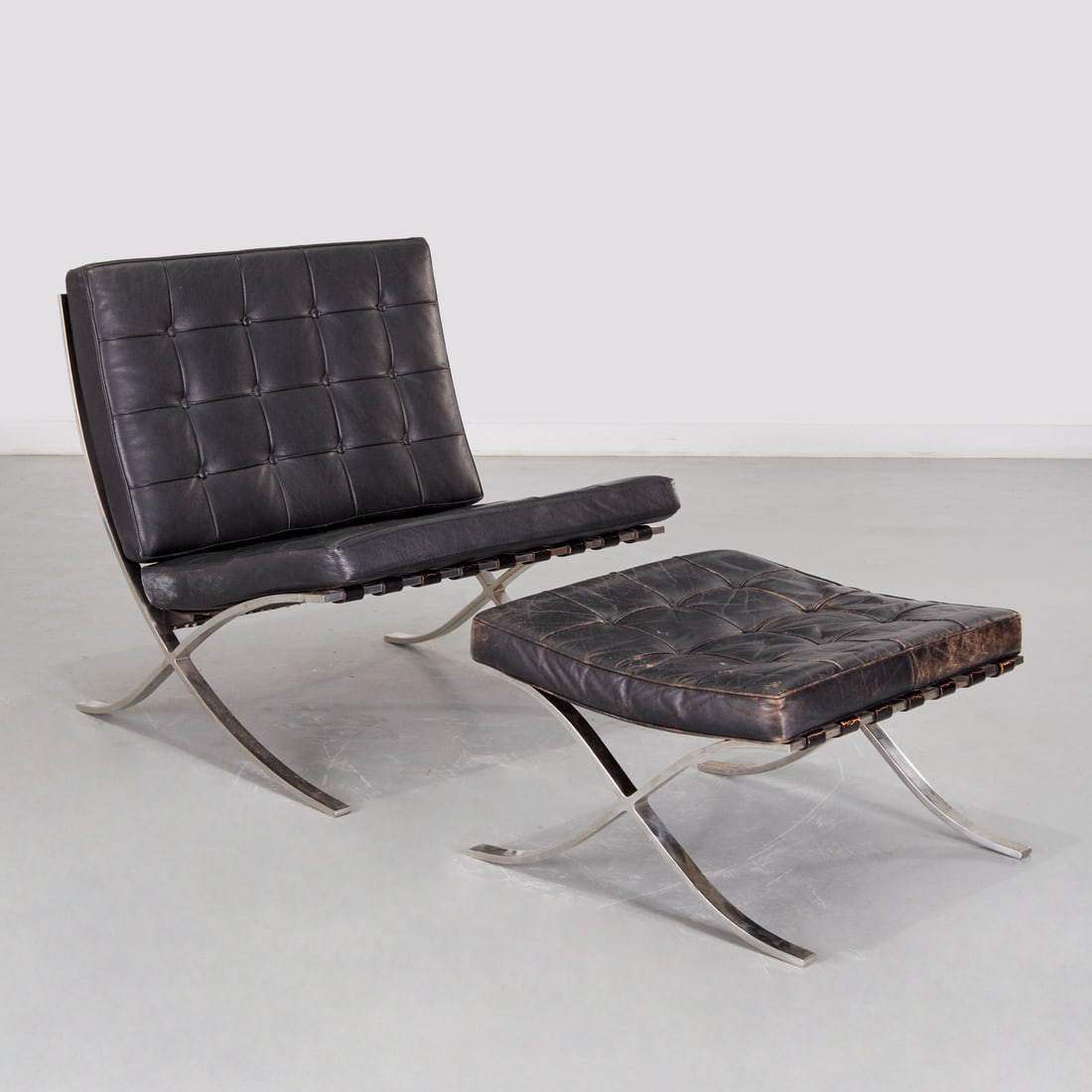 Mies Van der Rohe, Barcelona chair & ottoman (1 of 8)
