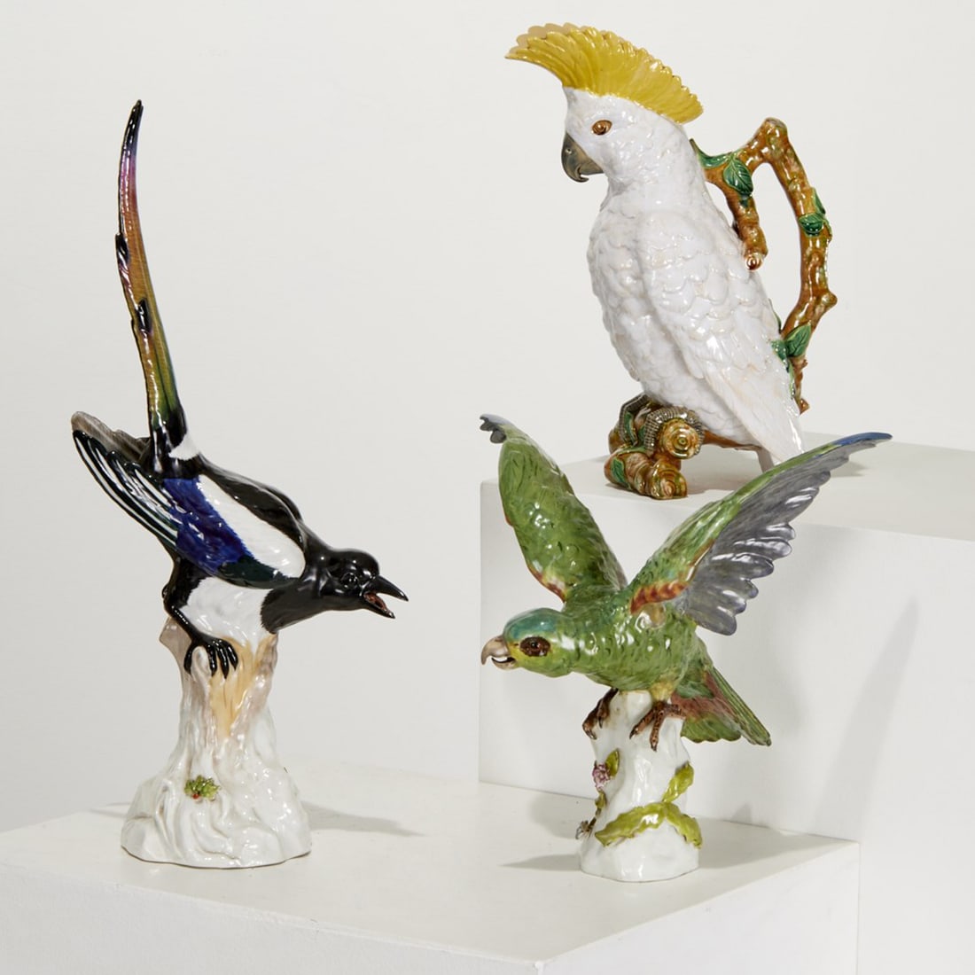 Porcelain bird group, incl. Brownfield cockatoo (1 of 6)