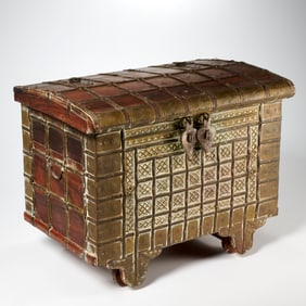Small Indian Damchiya dowry chest
