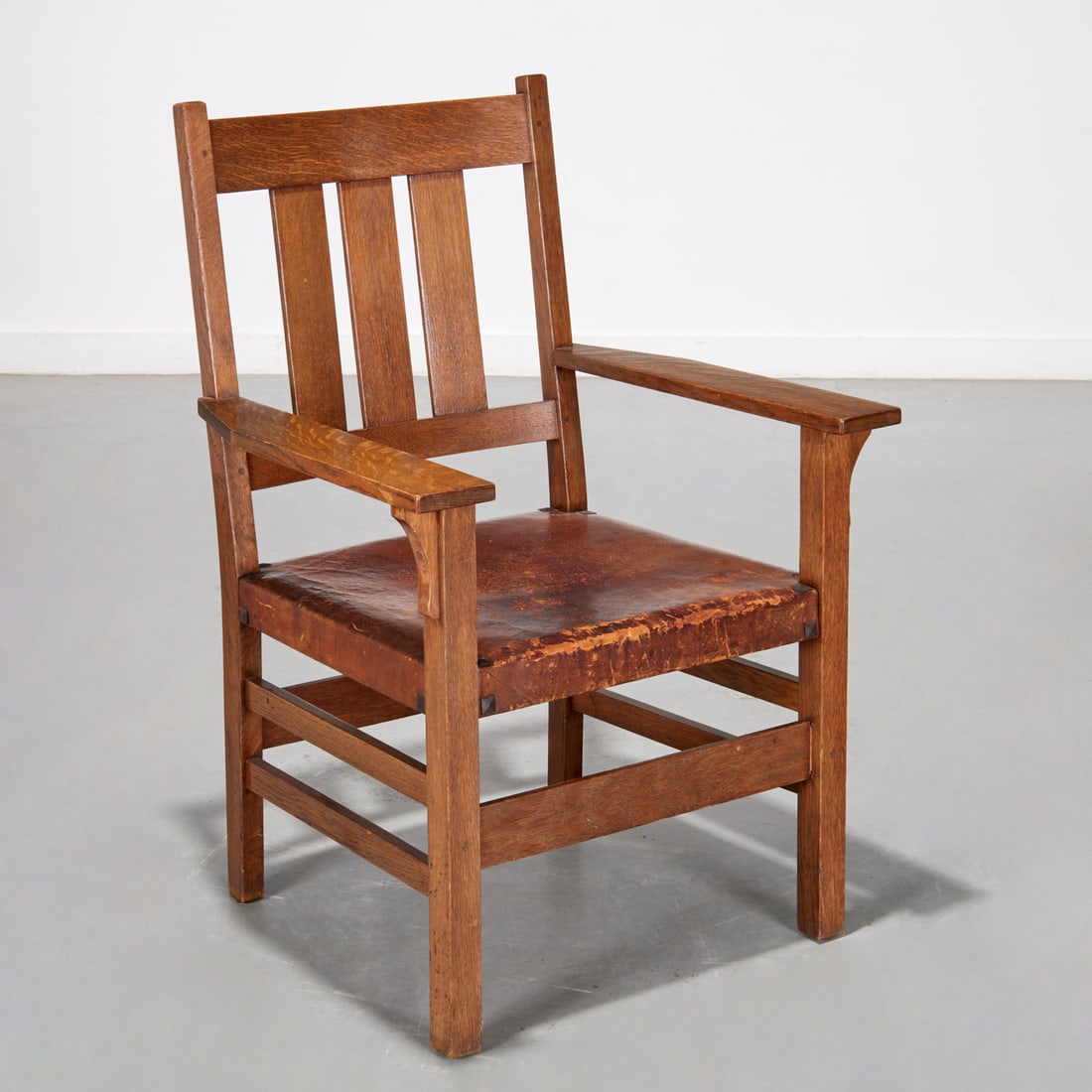 Gustav Stickley, armchair #318 (1 of 9)