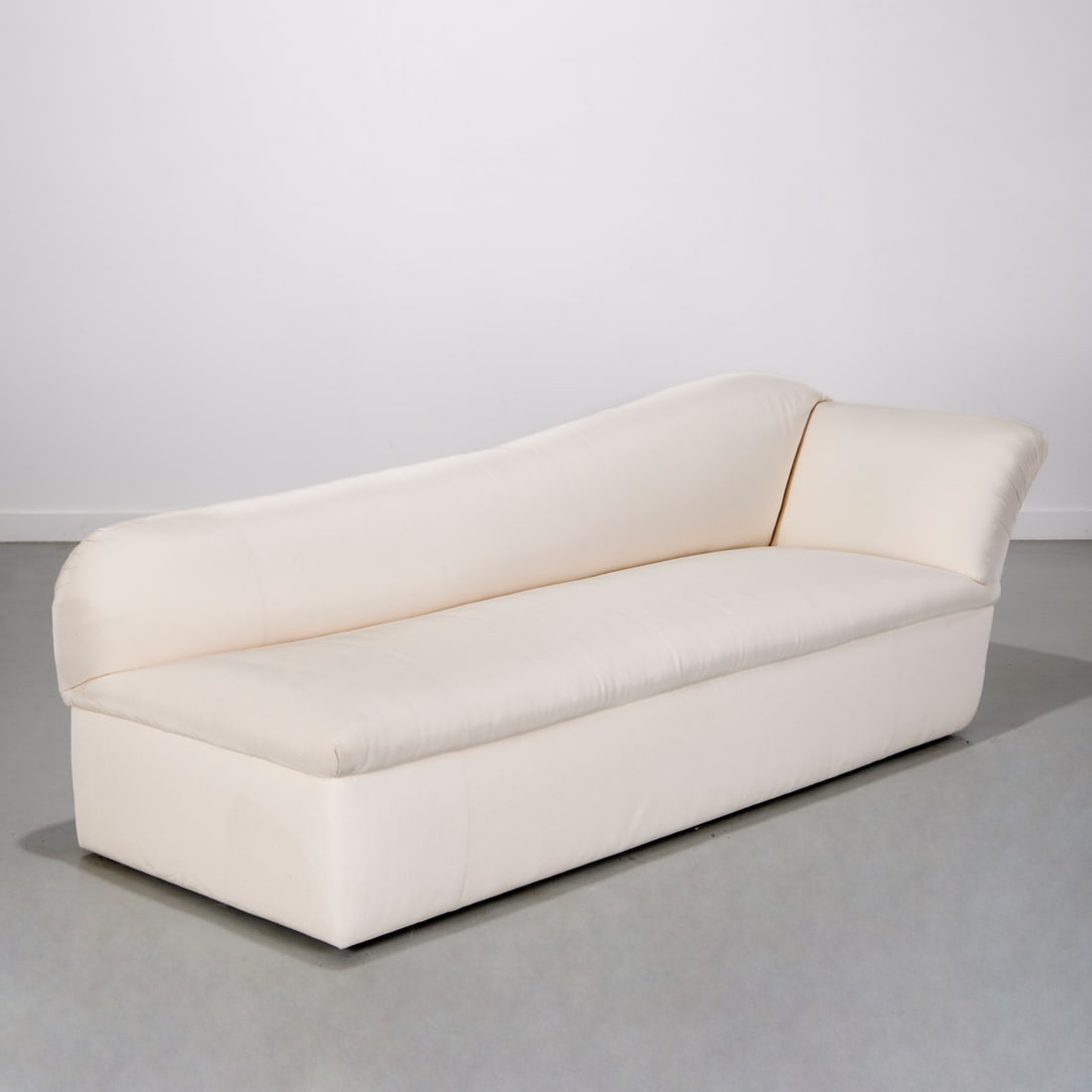 DeAngelis custom contemporary upholstered recamier (1 of 7)