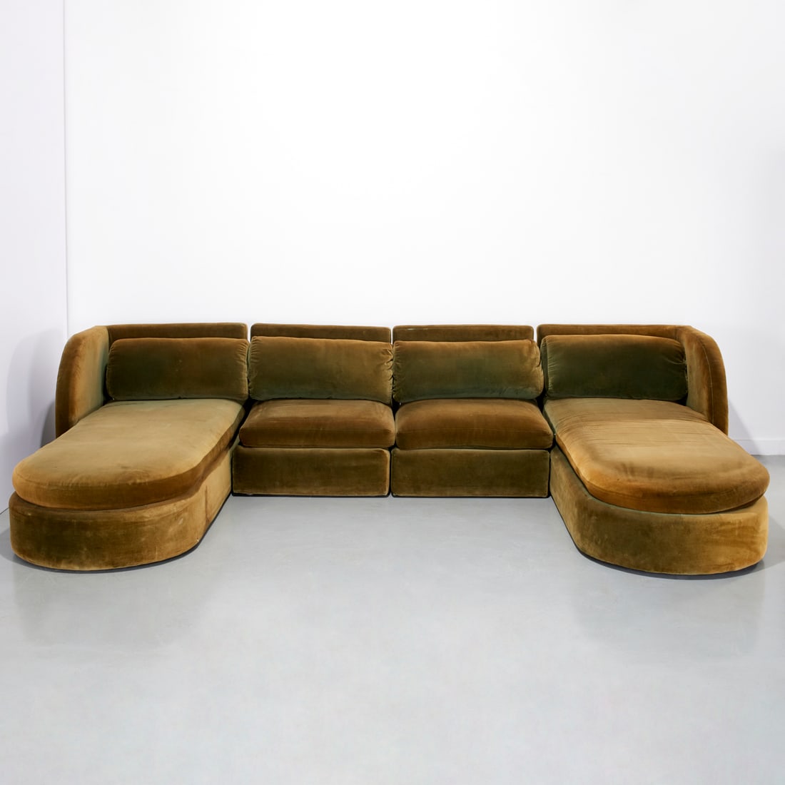 Milo Baughman, large U-shape modular sofa (1 of 13)