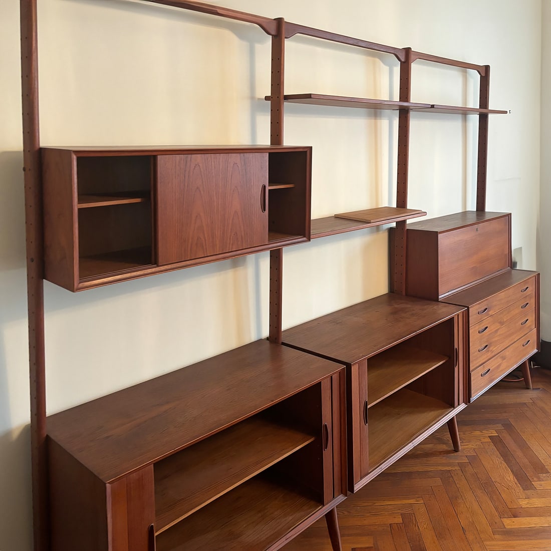 Erik Buck, large teak "V Reol System" wall unit (1 of 2)