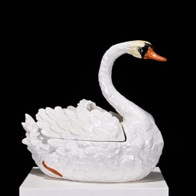 Bassano large ceramic swan tureen