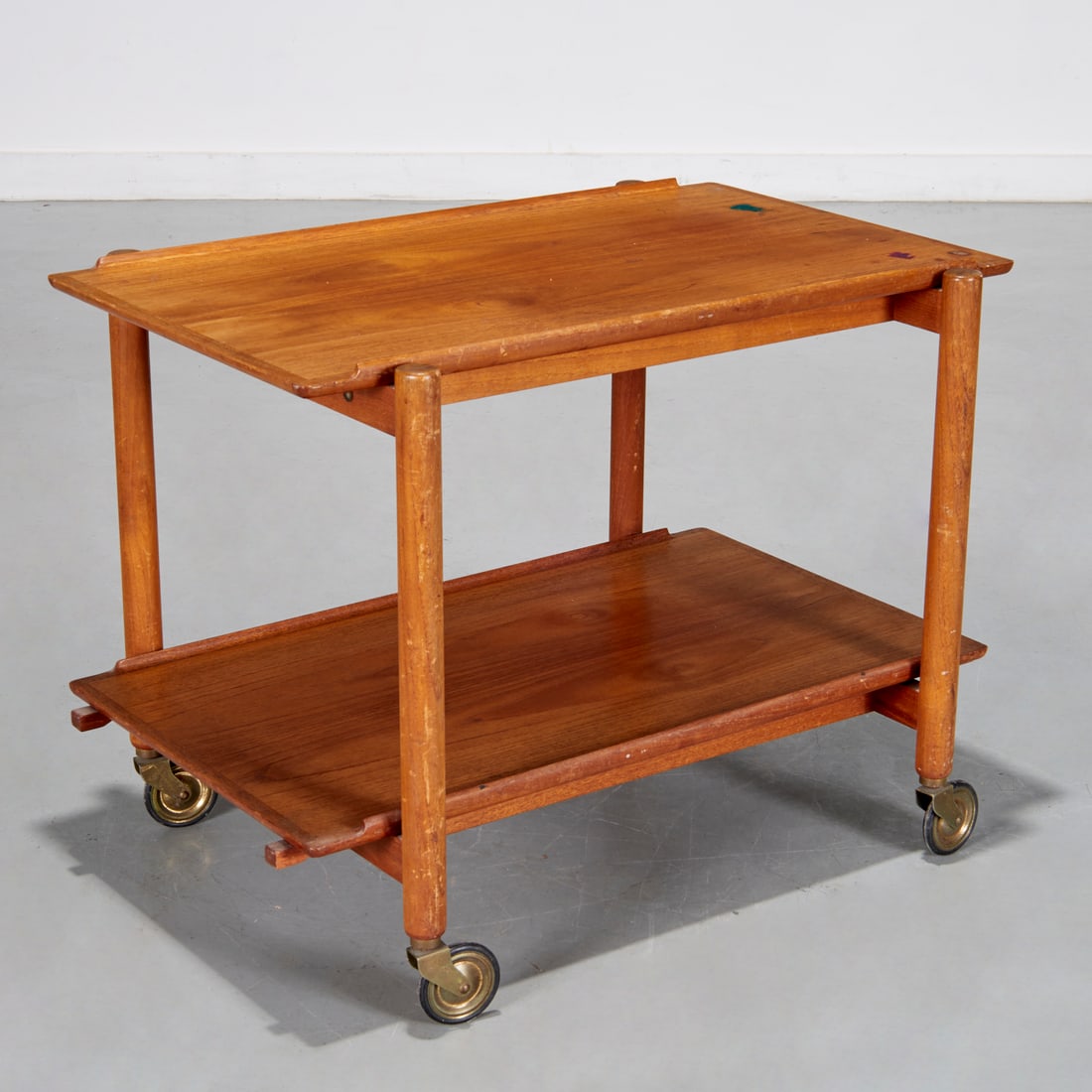 Poul Hundevad, teak bar cart (1 of 7)