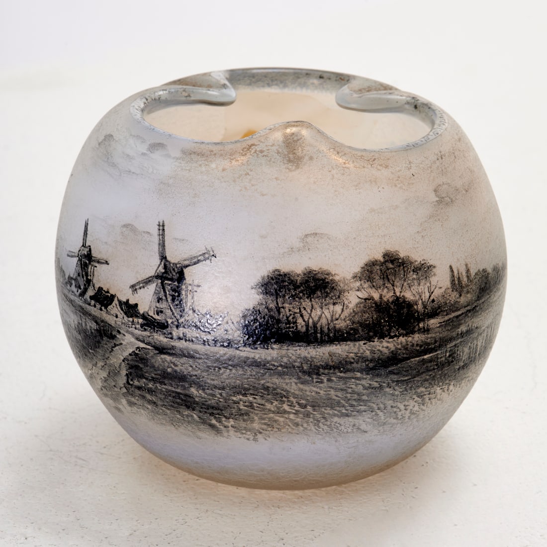 Daum Nancy (attrib), scenic tri-lobed glass vase (1 of 5)