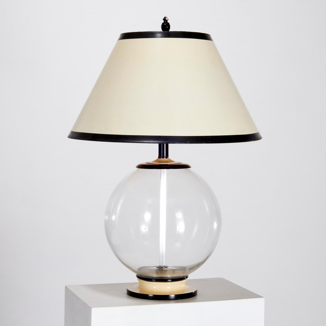 Oversized Art Deco glass table lamp (1 of 5)