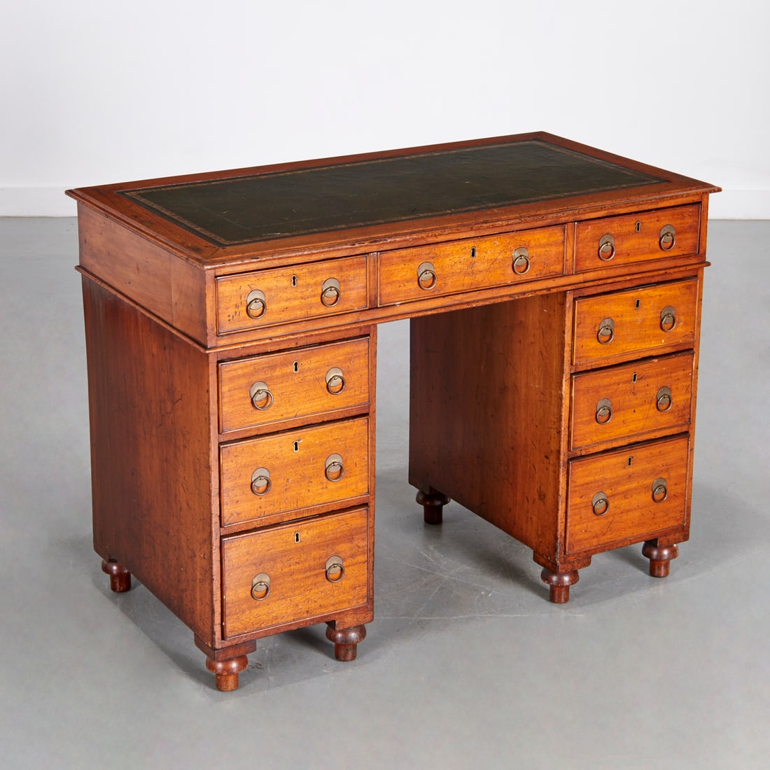 Victorian mahogany double pedestal desk (1 of 6)