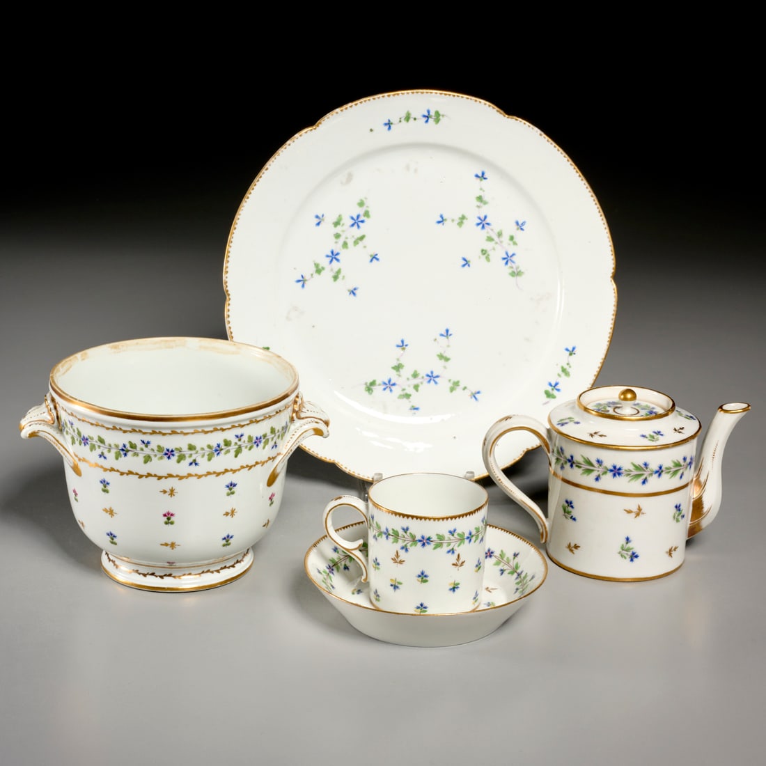 French porcelains, incl. Rue Thiroux, ex museum (1 of 8)