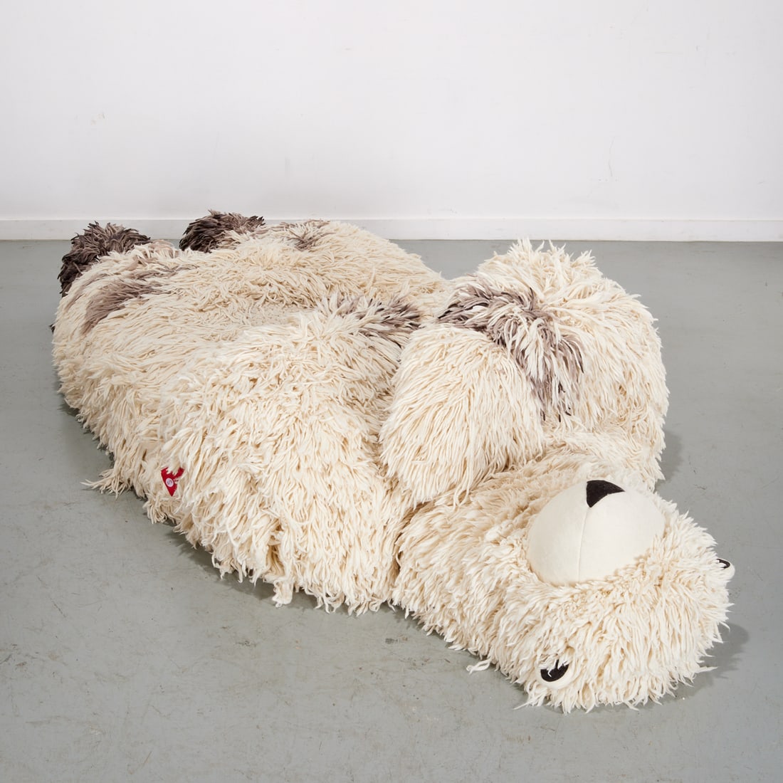 Porky Hefer, Quasiqtuk polar bear beanbag, 2018 (1 of 8)
