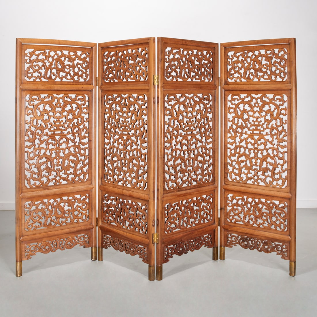 Chinese 4-panel carved hardwood screen (1 of 9)