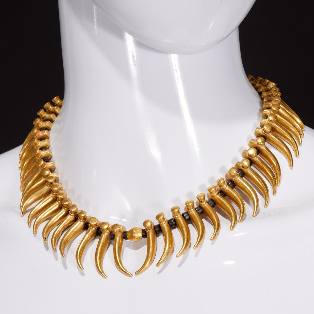 Pre-Columbian gold & black stone claw necklace (1 of 5)