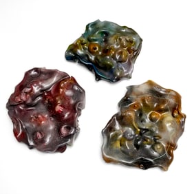 Zuzzana Czebatul, acrylic glass and spraypaint