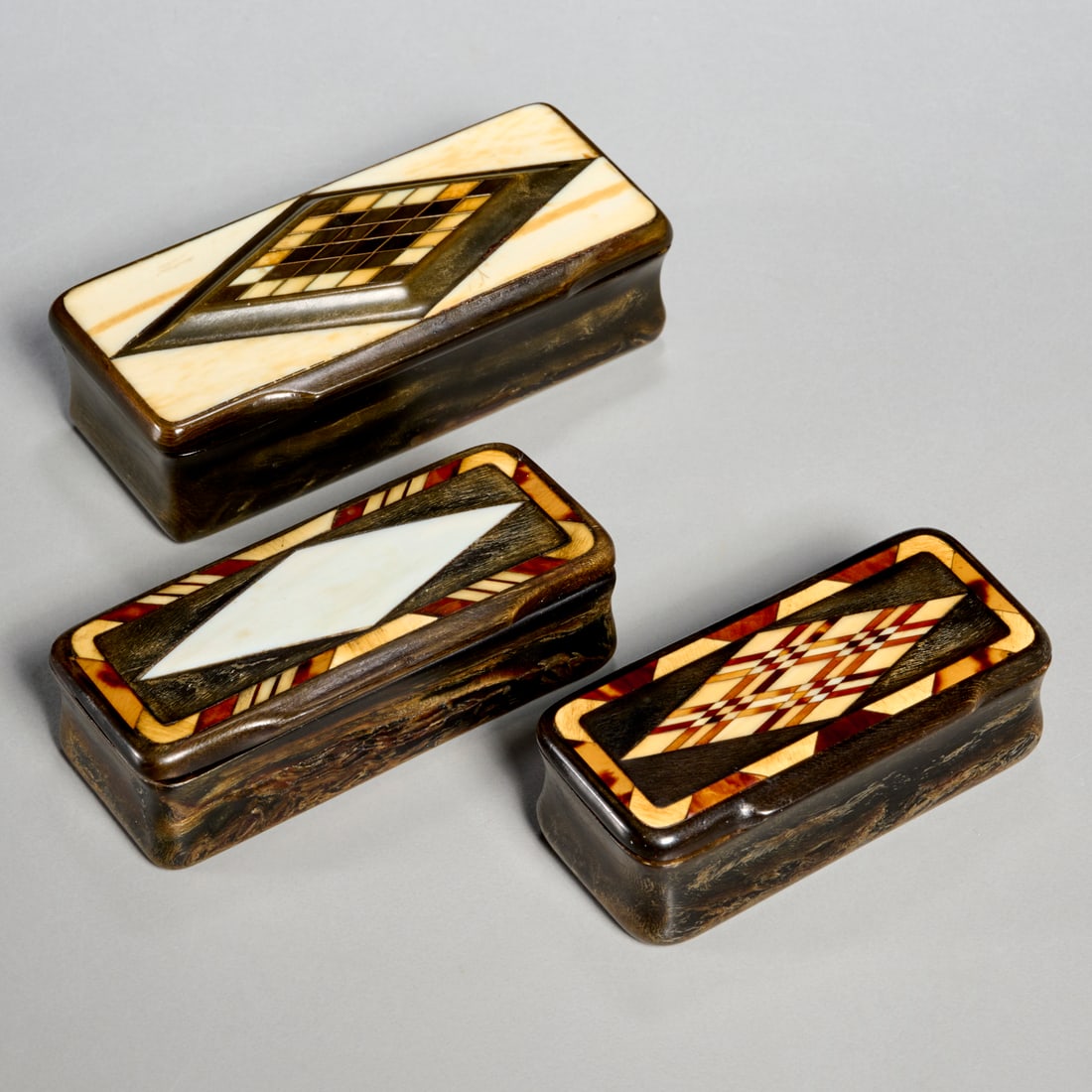 (3) Antique inlaid horn snuff boxes (1 of 5)