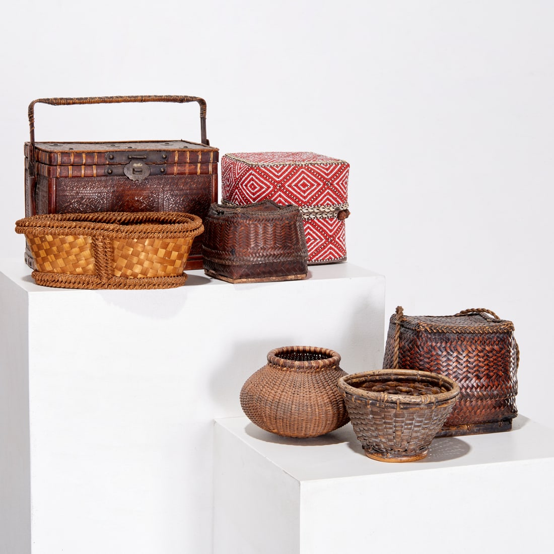 Group (7) handwoven baskets (1 of 6)
