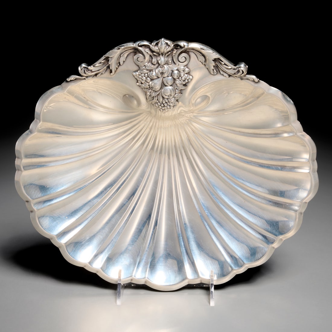 Reed & Barton 'Francis I' sterling shell dish (1 of 10)