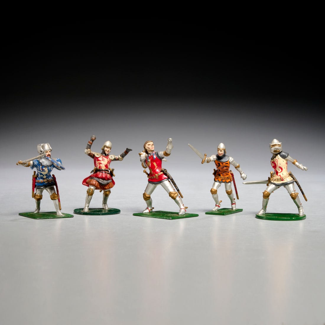 Richard Courtenay, (5) cast lead toy knights (1 of 10)