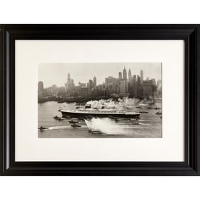 Large steamship photograph, S.S. United States