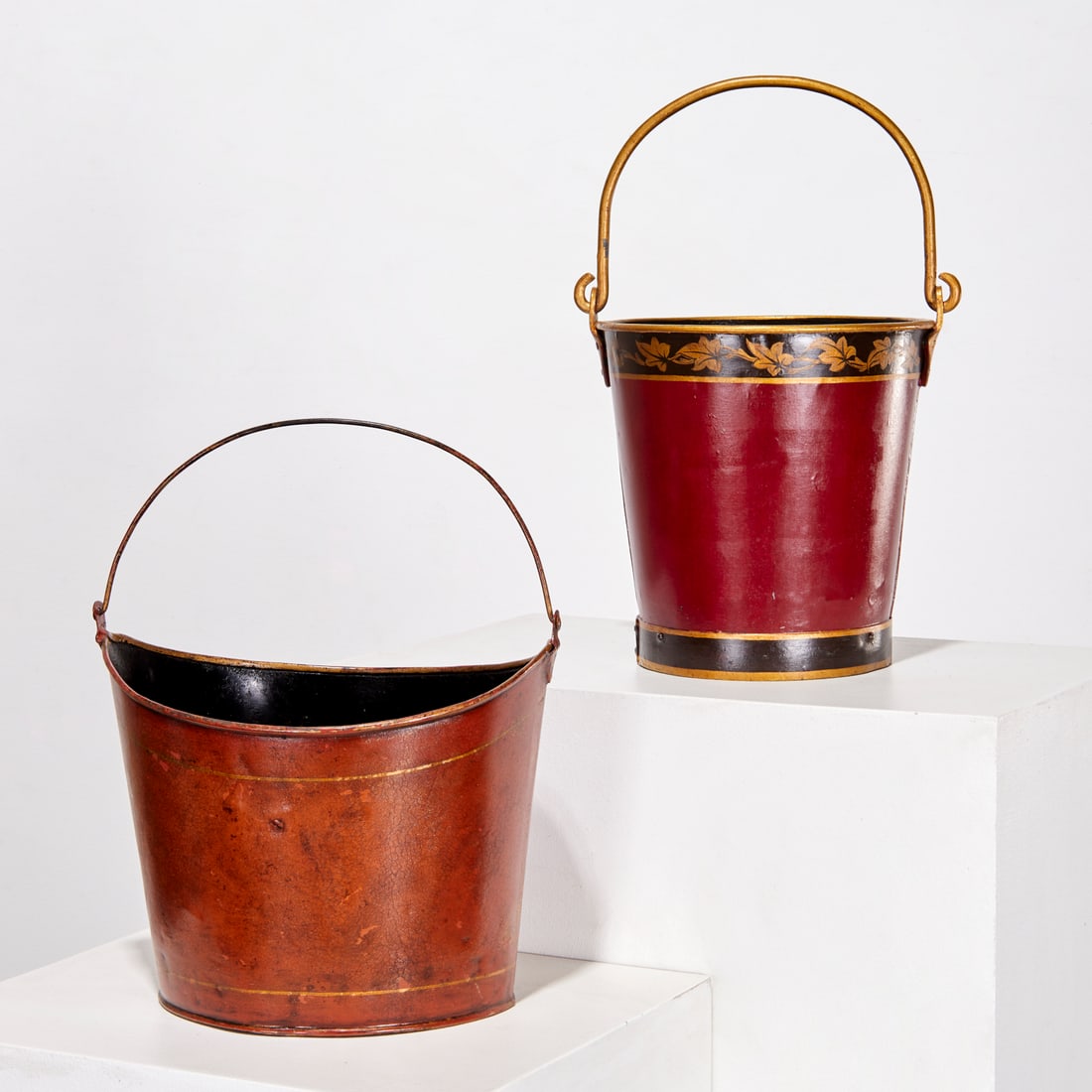 (2) English tole peinte buckets (1 of 5)