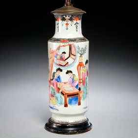 Chinese famille rose vase lamp