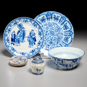 Group (5) Chinese blue and white porcelain wares