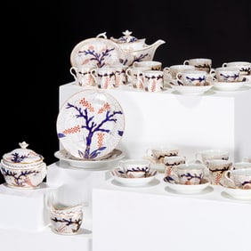 Coalport "Imari Vine" porcelain dessert service