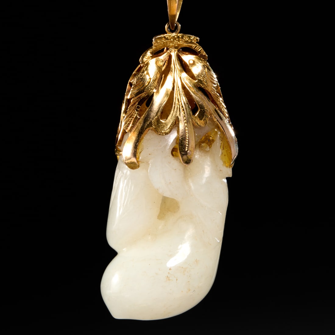 Chinese gold mounted carved jade pendant (1 of 5)