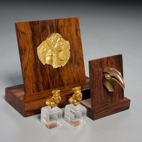 Collection gold artifacts and medallion