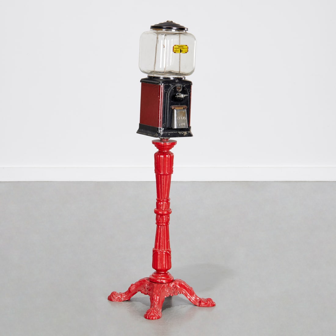 Empire gumball vending machine (1 of 5)