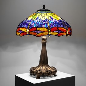 Tiffany Studios (style) leaded glass lamp