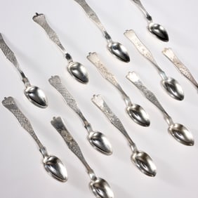(12) Turkish Ottoman engraved silver teaspoons