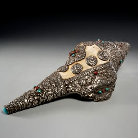 Large Tibetan silver mounted conch shell trumpet