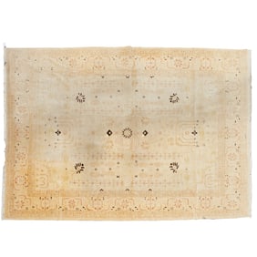 Nice Oushak room-size carpet