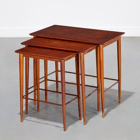 Set DUX Swedish Modern teak nesting tables