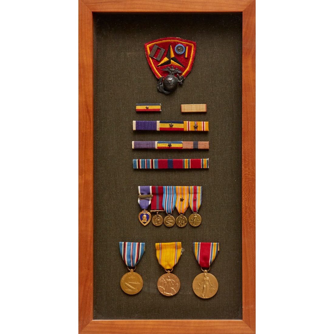 Collection U.S. Marine Corps WWII medals (1 of 5)