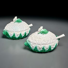 Faiancas Belo, pair majolica cauliflower tureens