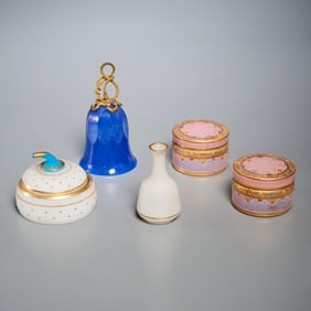 Group Palais Royal and Bohemian glass accessories