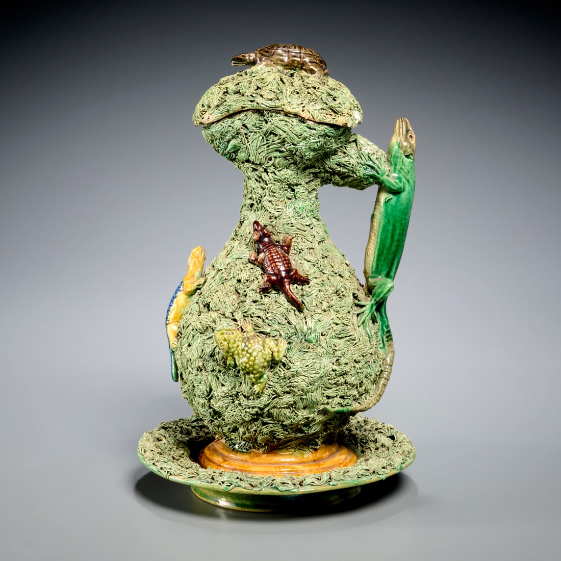 Carvalho Palissy ware ewer, cover and stand (1 of 8)