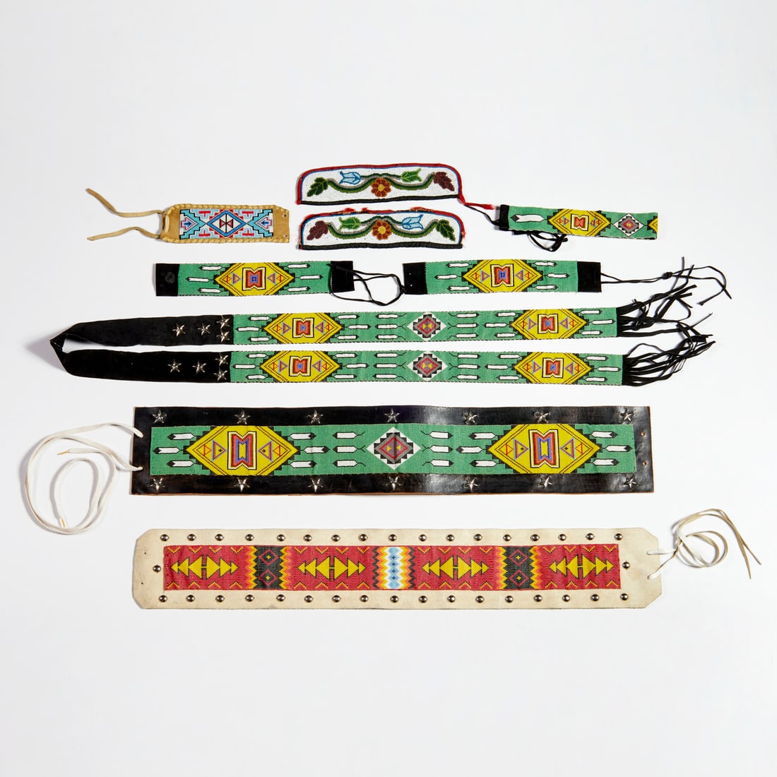Group Native American beaded belts and bands (1 of 6)